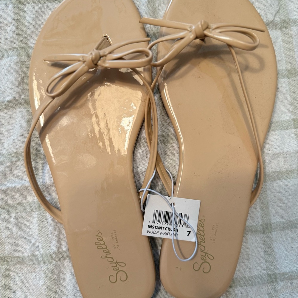 Seychelles Nude Bow Sandals NWT